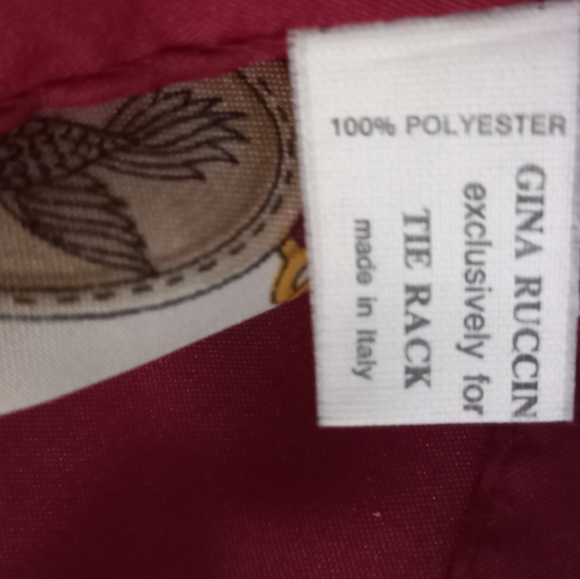 Ginna Ruccini scarf - Picture 1 of 6